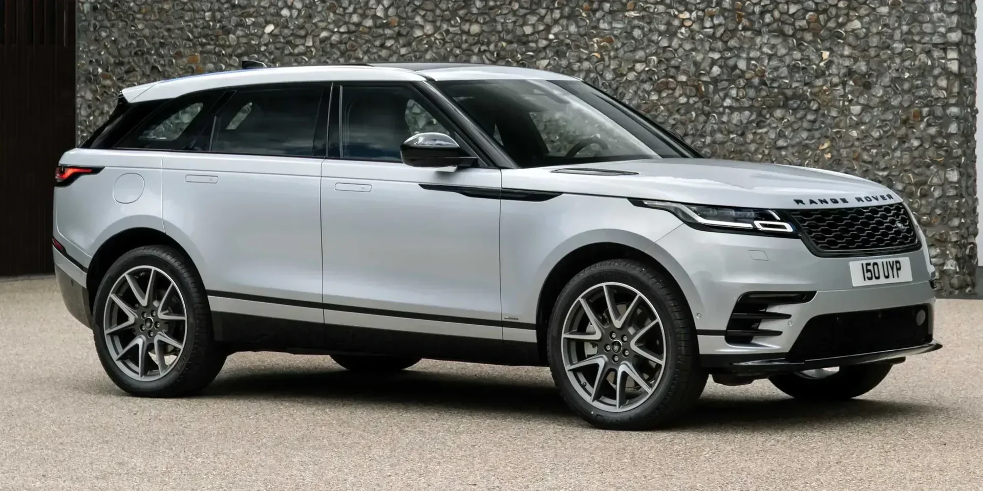 2023 Land Rover Range Rover Velar P400e photo 1