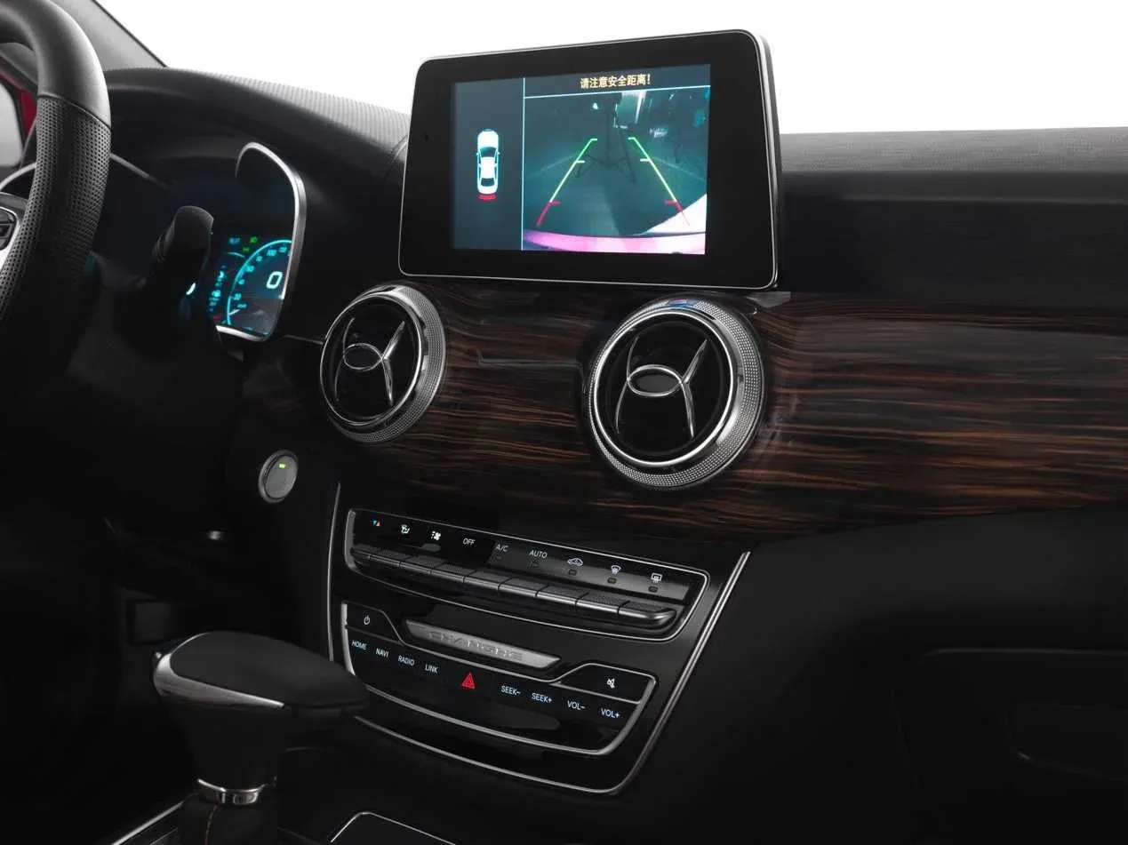 Interior 3