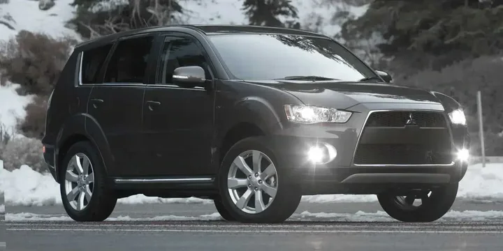 2010 Mitsubishi 2010-mitsubishi-outlander-nar-outlander-gt-nar-invecs-ii-6-speed main image