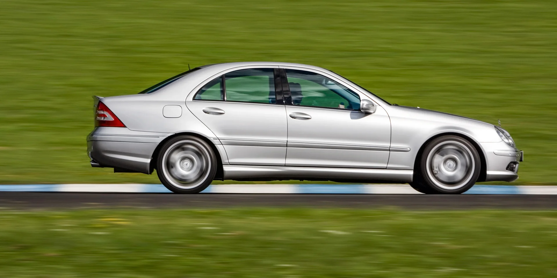 2007 Mercedes-Benz C-Class photo 1