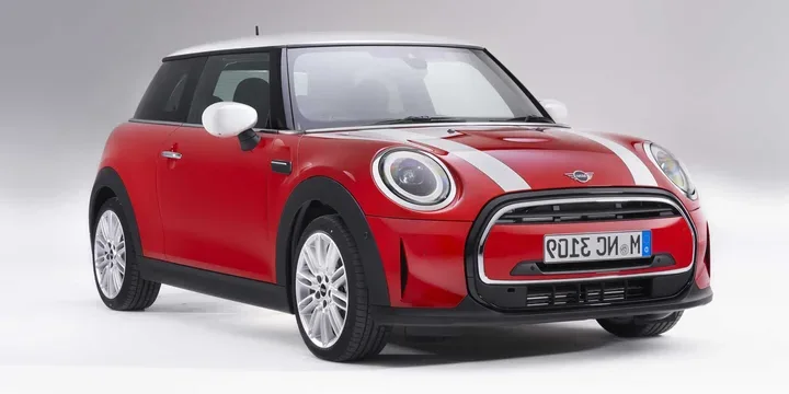 2021 Mini 2021-mini-cooper-136ps-2021-2024 main image