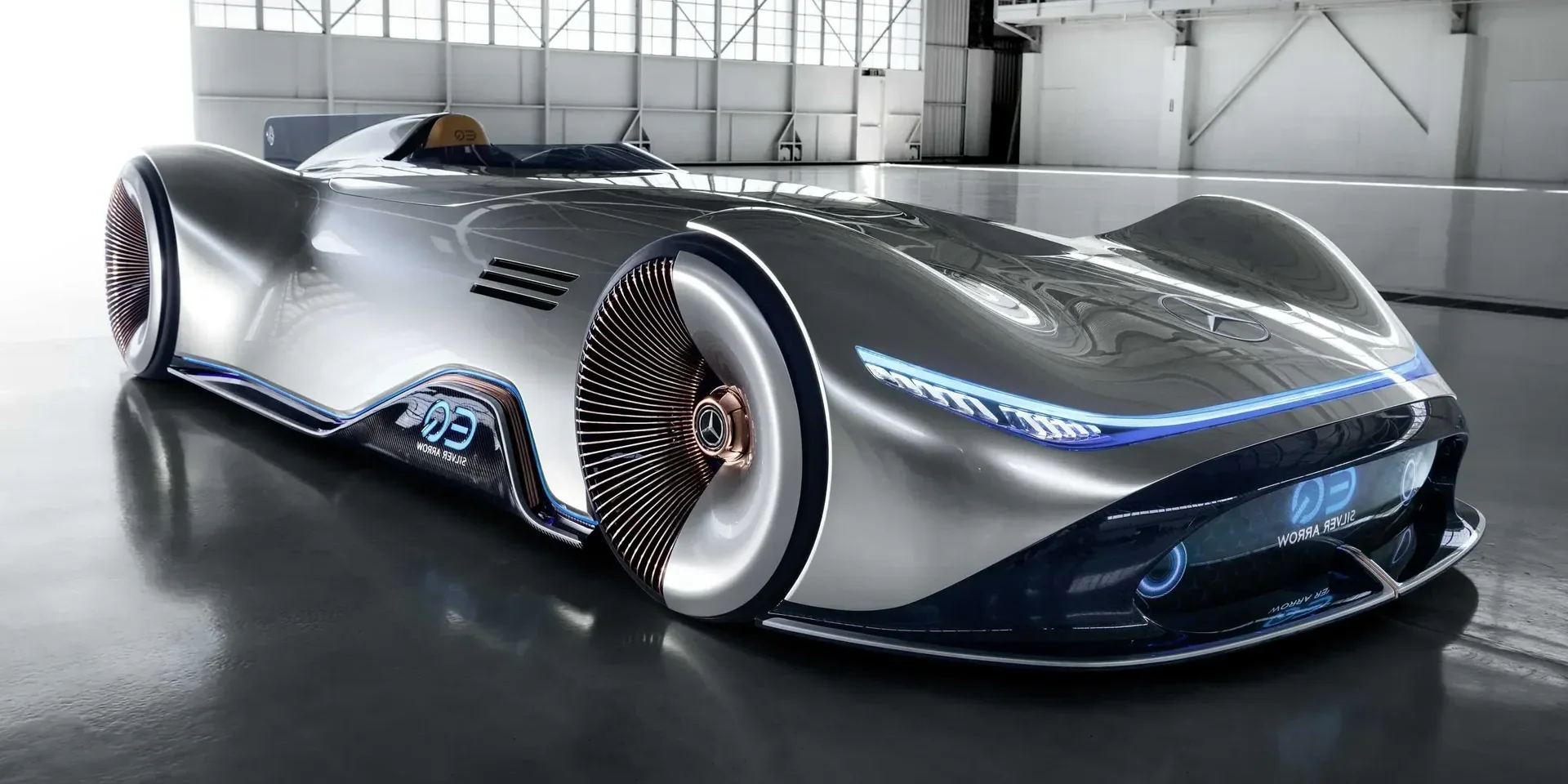 2018 Mercedes-Benz Vision EQ Silver Arrow photo 1