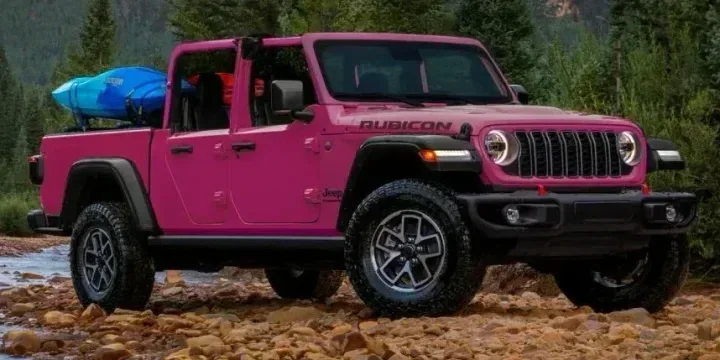 2024 Jeep Gladiator exterior main image