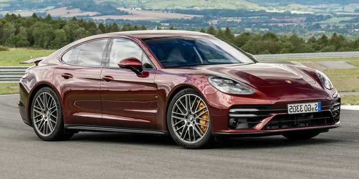 2021 Porsche 2021-porsche-panamera-turbo-s main image