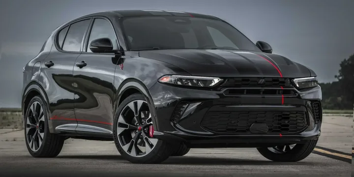 2023 Dodge 2023-dodge-hornet-gt main image