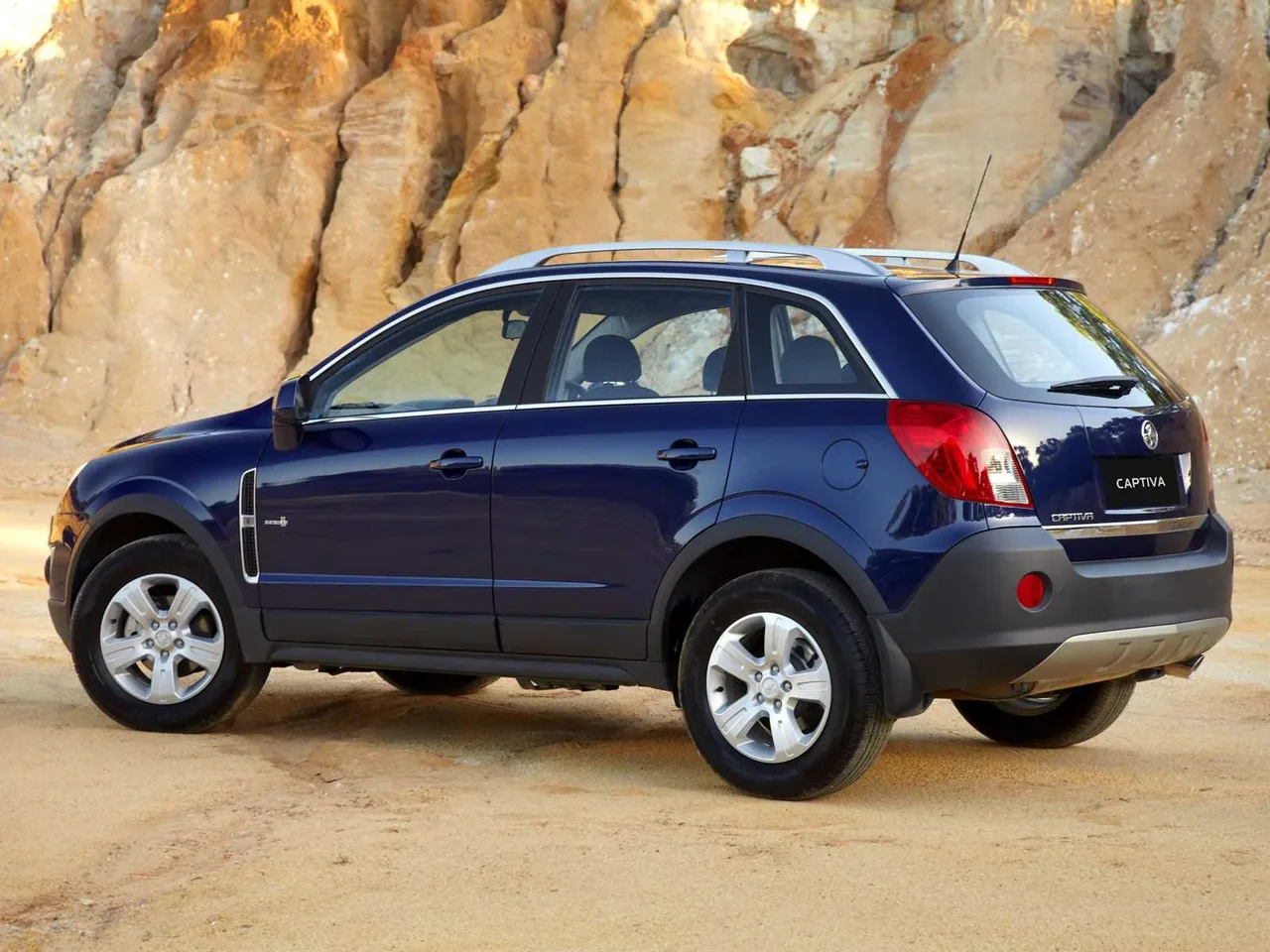 Exterior 10