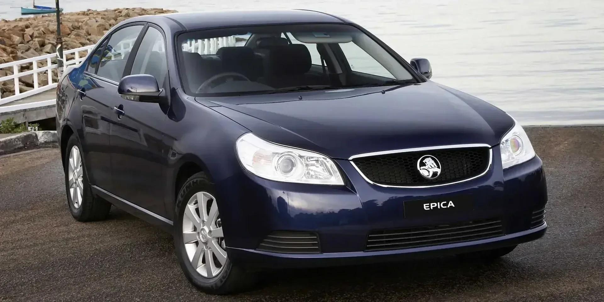 2011 Holden Epica photo 1