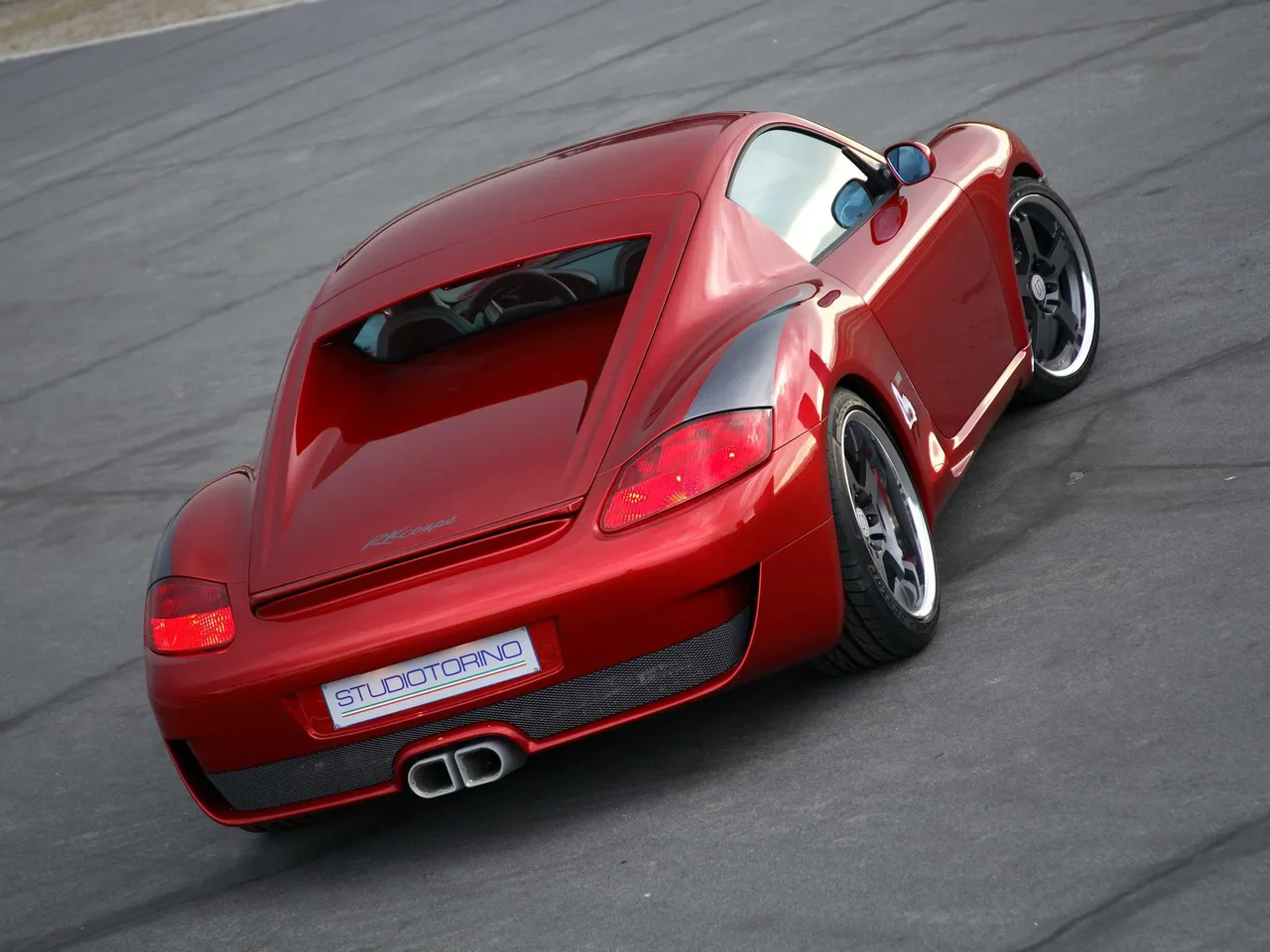 Exterior 10