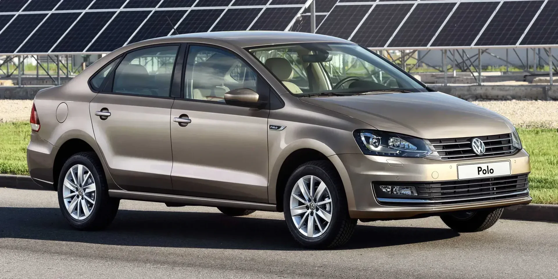 2010 Volkswagen Polo photo 1