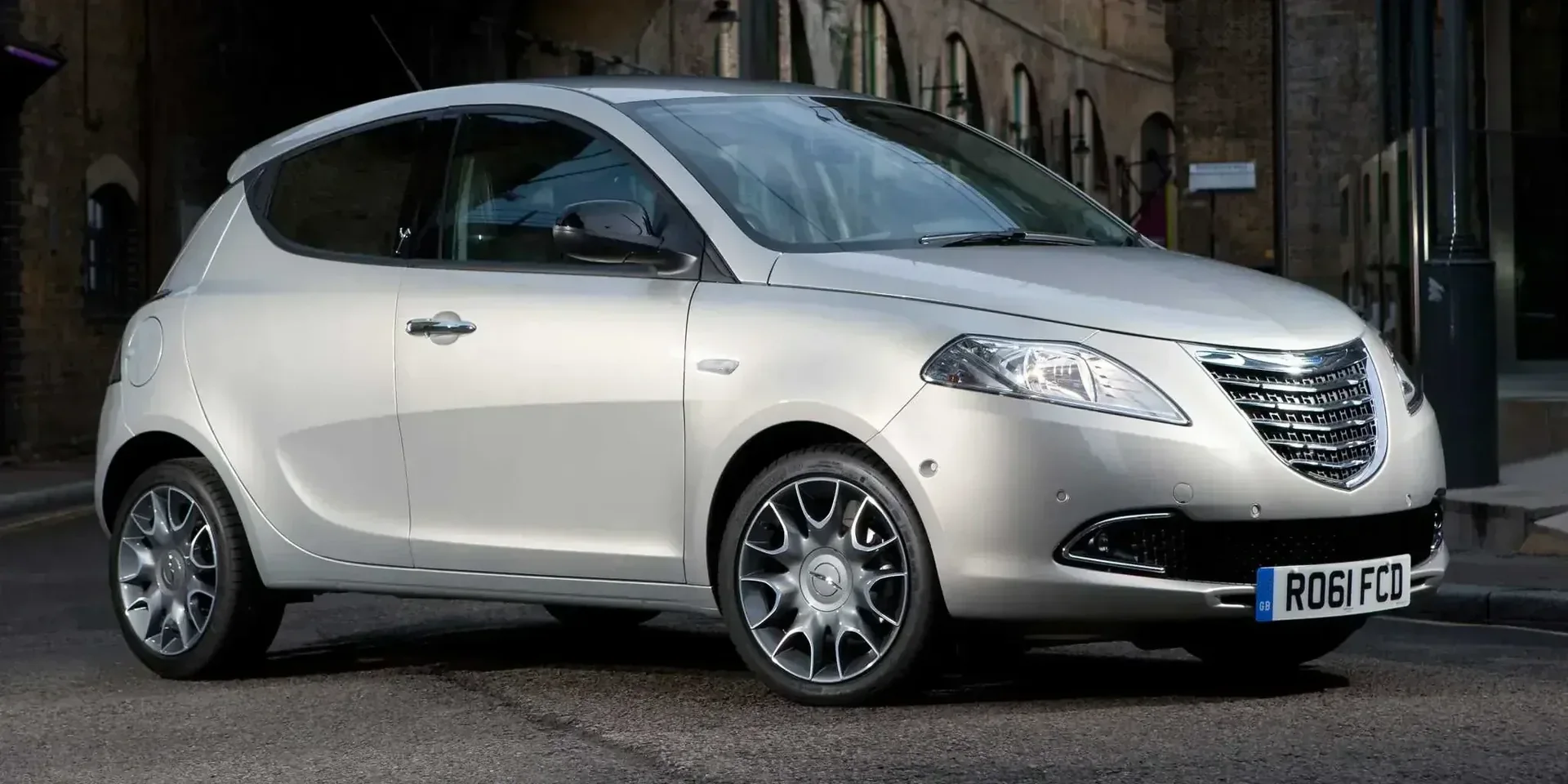 2011 Chrysler Ypsilon photo 1