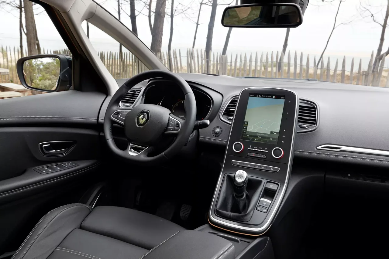 Interior 2