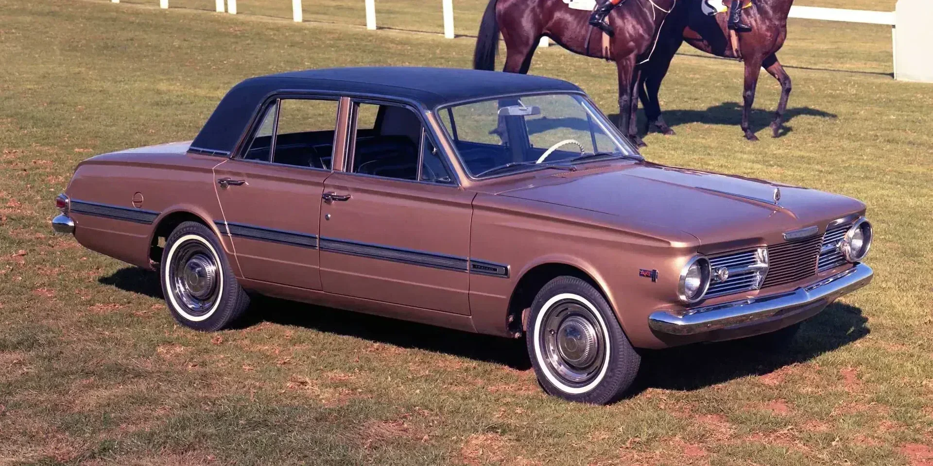 1963 Chrysler Valiant photo 1