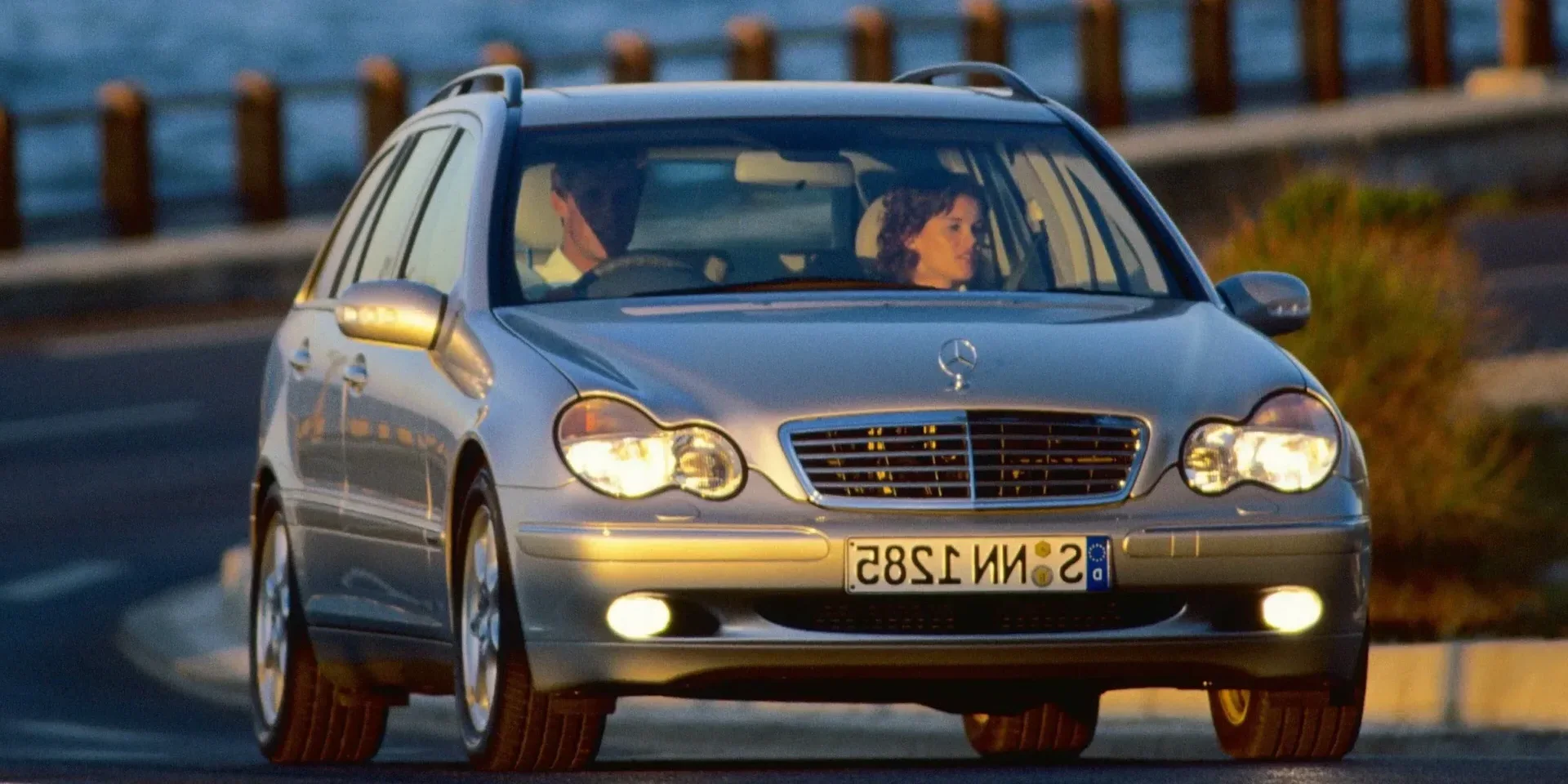 2001 Mercedes-Benz C-Class photo 1