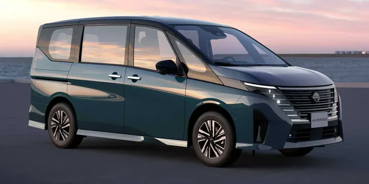 2023 Nissan 2023-nissan-serena-e-power-single-speed main image
