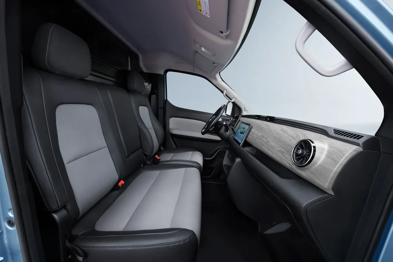 Interior 3