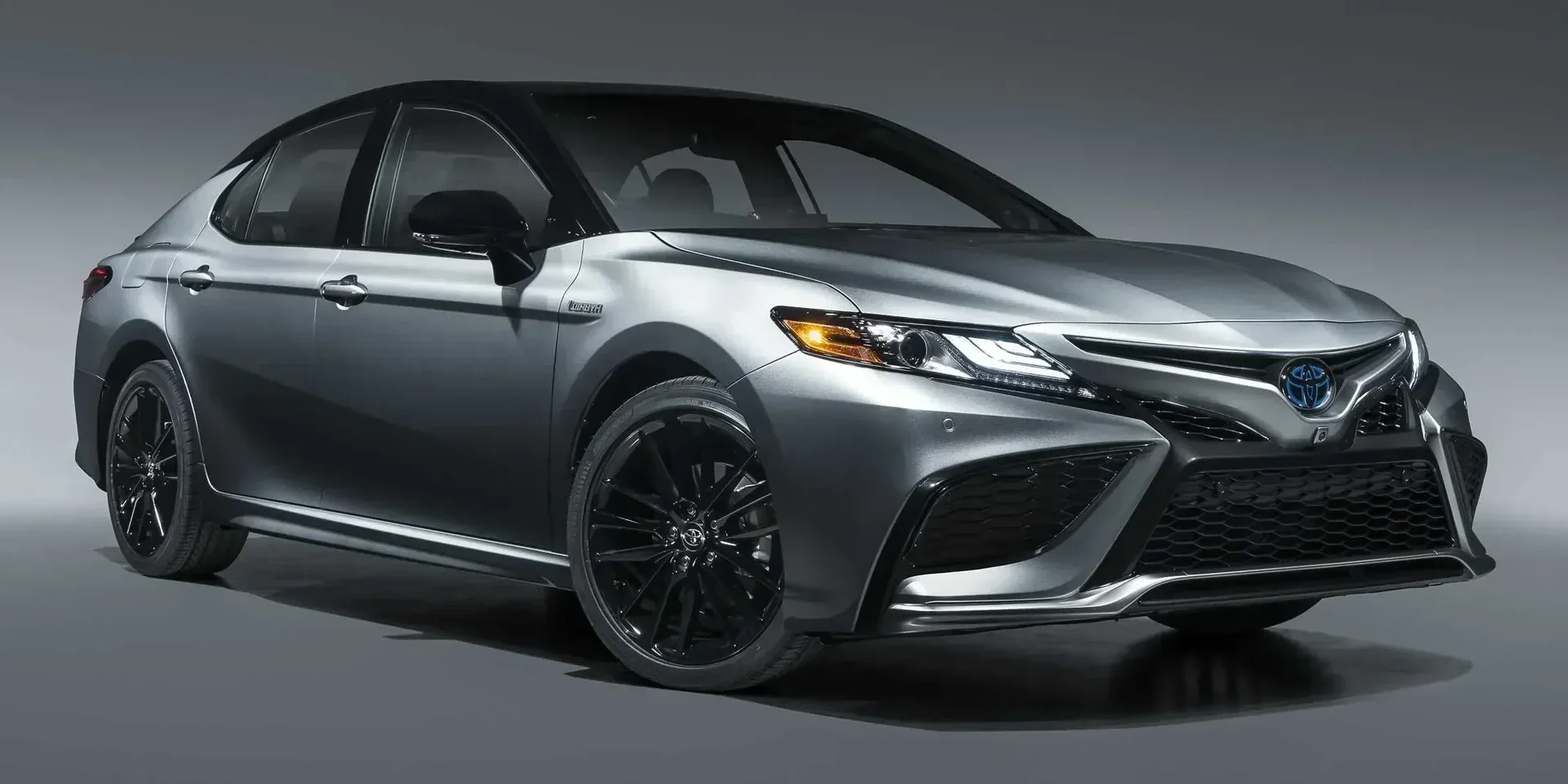 2024 Toyota Camry photo 1