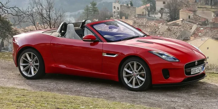 2018 Jaguar 2018-jaguar-f-type-p300-convertible-quickshift-8-speed main image