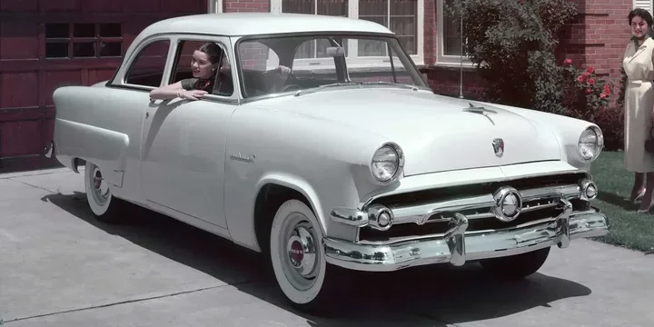 1954 Ford 1954-ford-mainline-sedan-tudor-sedan-37-117ps main image