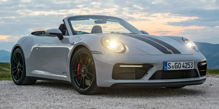 2022 Porsche 2022-porsche-911-carrera-4-gts-cabriolet main image