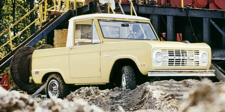 1969 Ford 1969-ford-bronco-pickup-pickup-28-4x4-manual-3-speed-101ps main image