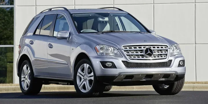2010 Mercedes-Benz 2010-mercedes-benz-m-class-ml-450-hybrid-4matic-7g-tronic main image
