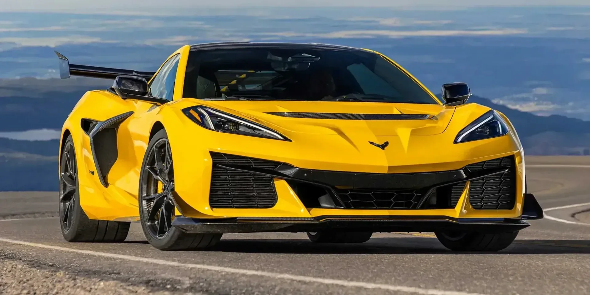 2025 Chevrolet Corvette ZR1 photo 1