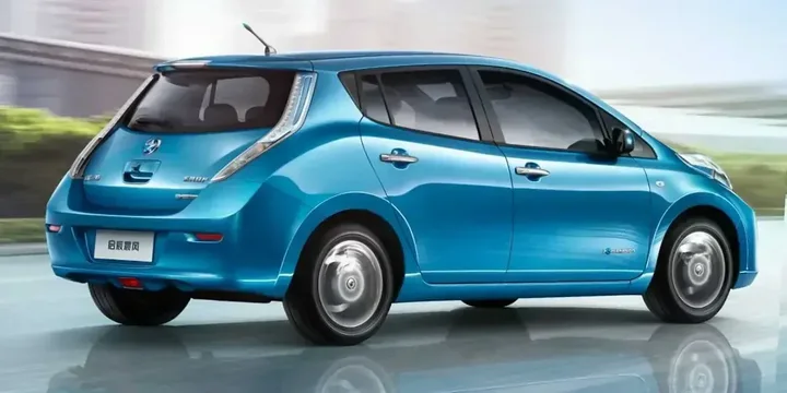 2015 Venucia 2015-venucia-e30-24-kwh-single-speed main image