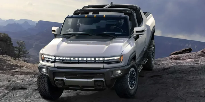 2022 GMC 2022-gmc-hummer-ev-3x-pickup-single-speed main image