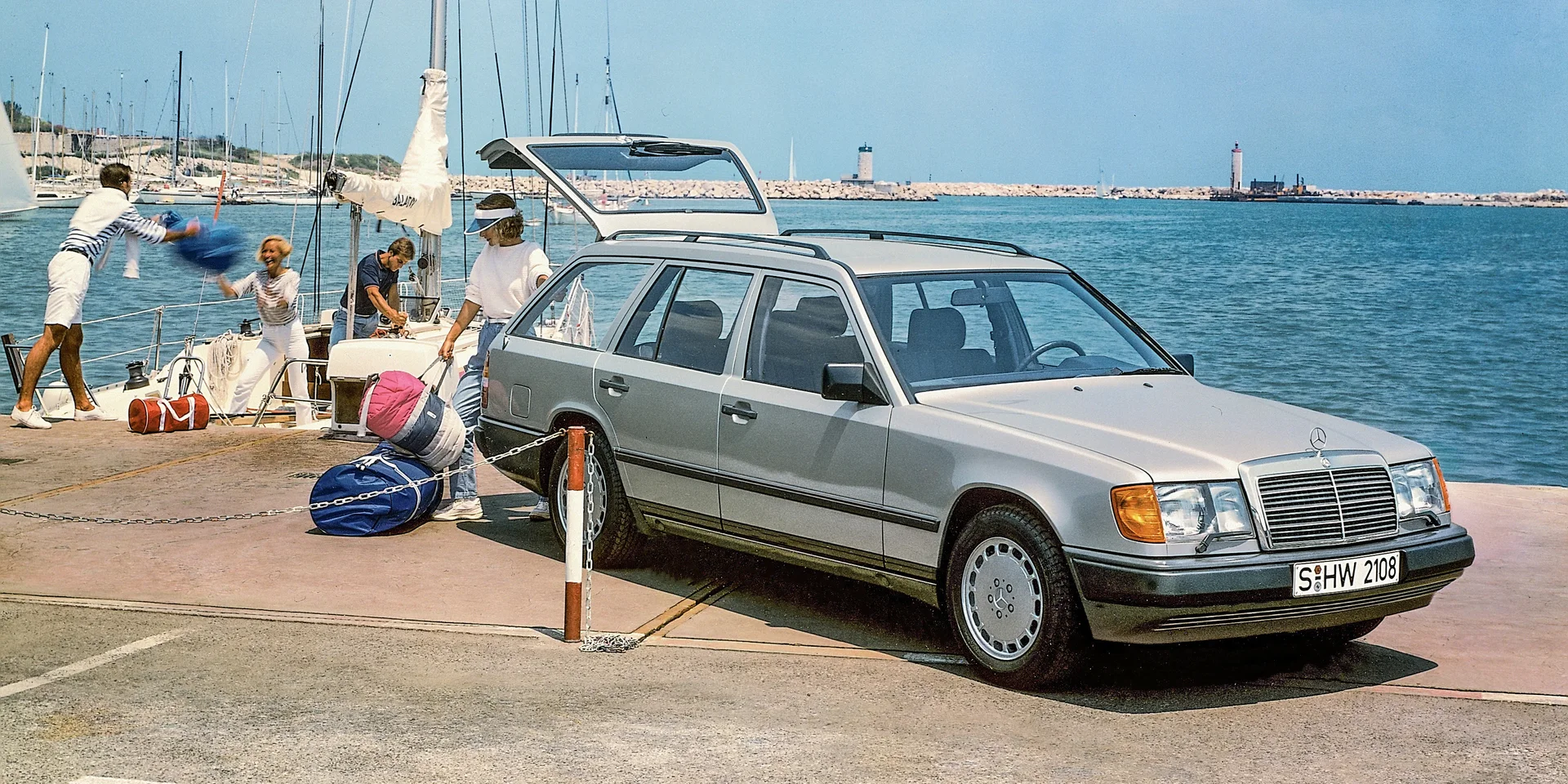 1985 Mercedes-Benz E-Class photo 1