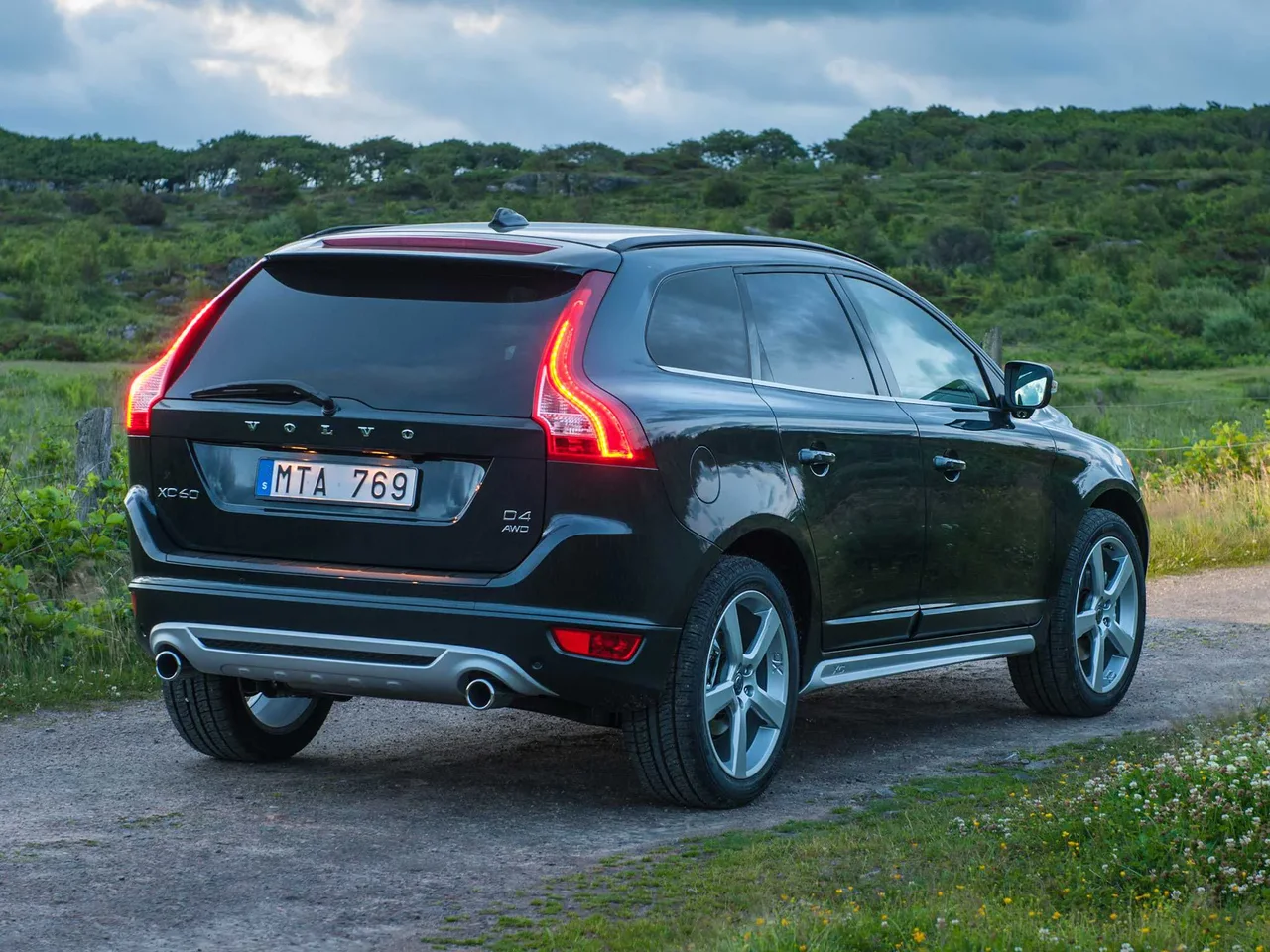 Exterior 10