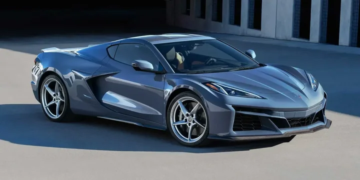 2023 Chevrolet 2023-chevrolet-corvette-e-ray-dct-8-speed main image
