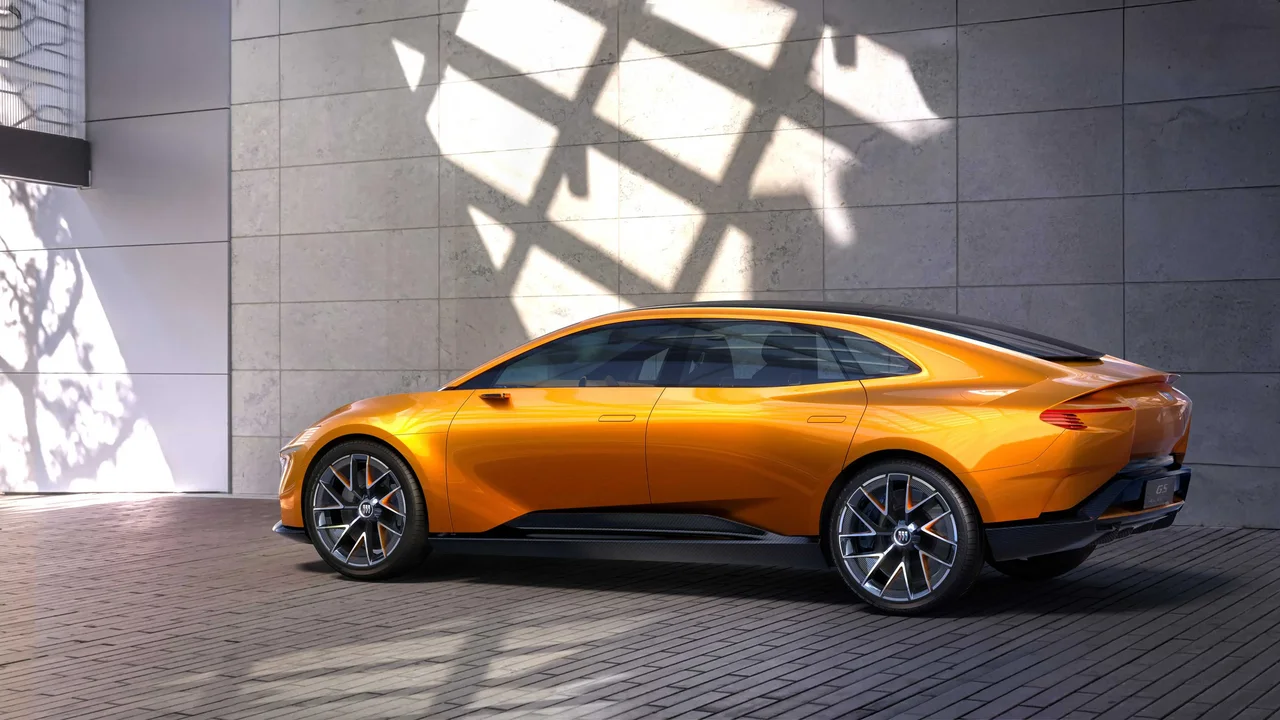 Exterior 3