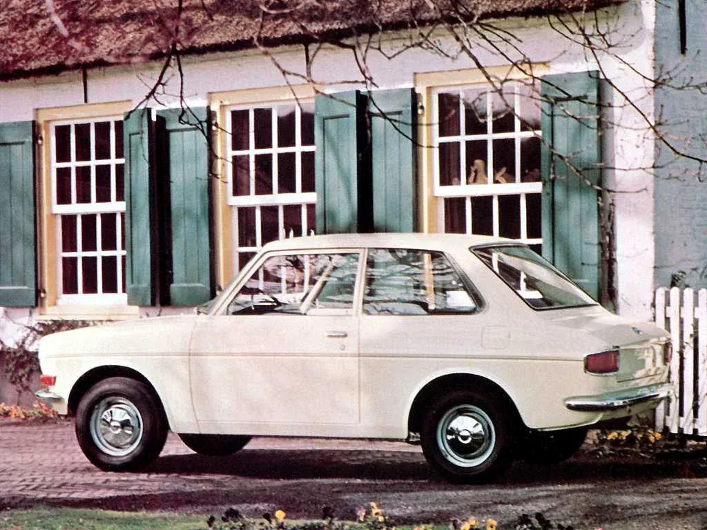 Exterior 3