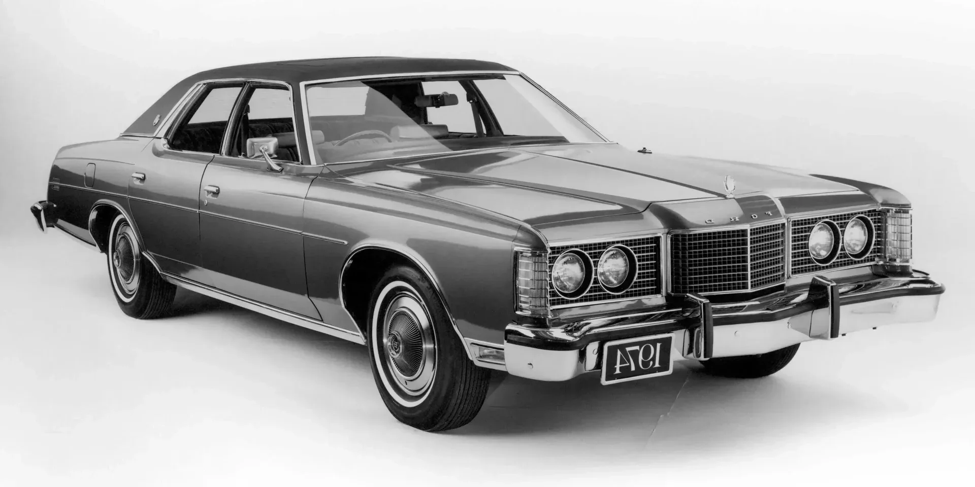 1974 Ford LTD Pillared photo 1