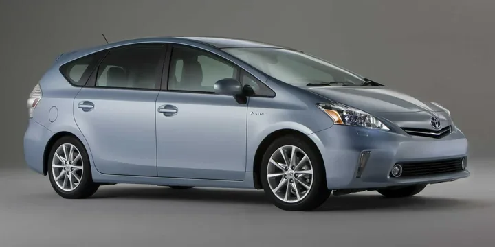 2023 Toyota 2023-toyota-prius-hybrid main image