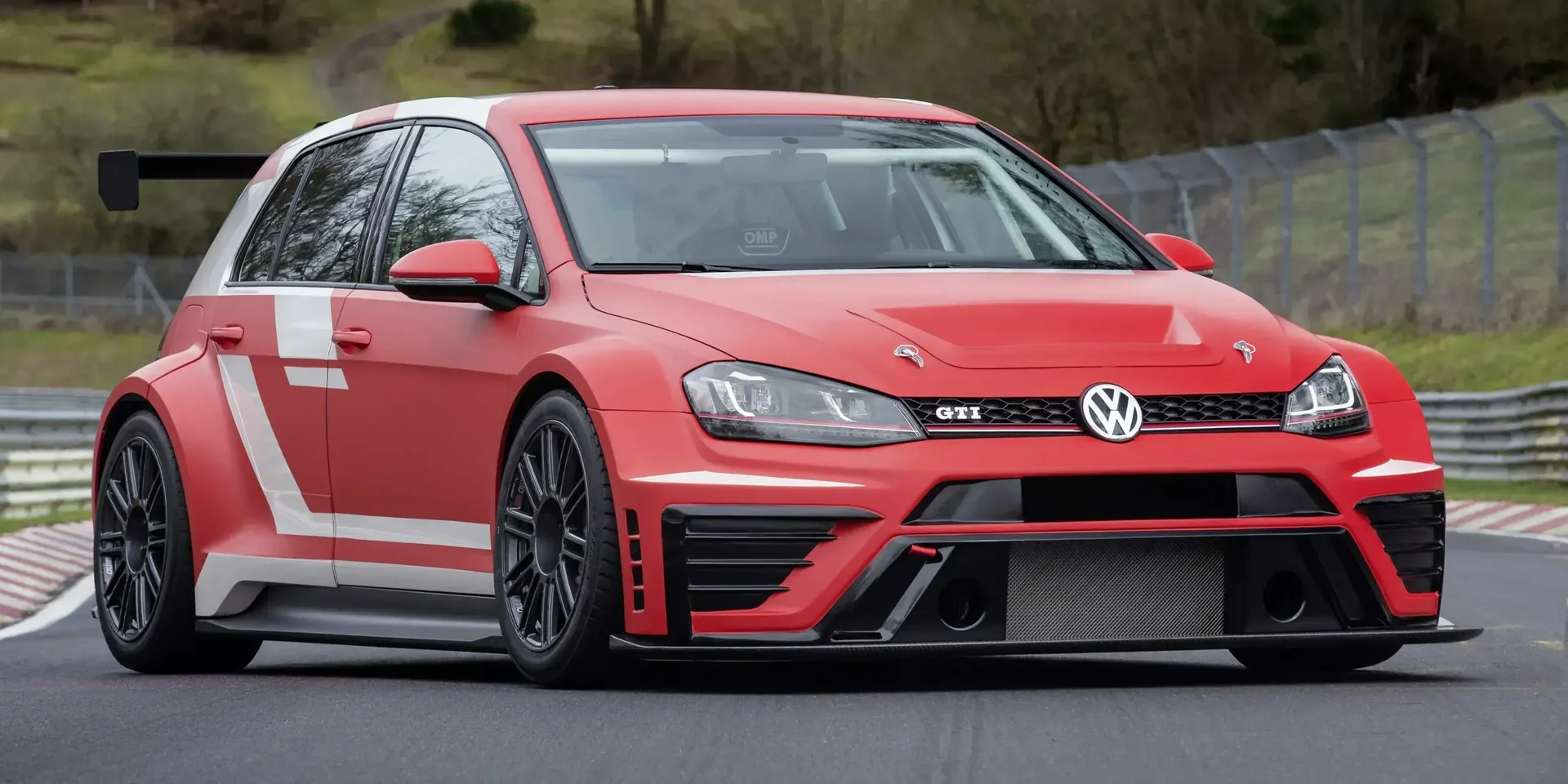 2018 Volkswagen Golf GTI photo 1