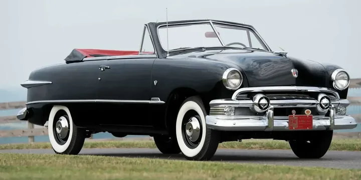 1951 Ford 1951-ford-custom-deluxe-convertible-39-v8 main image