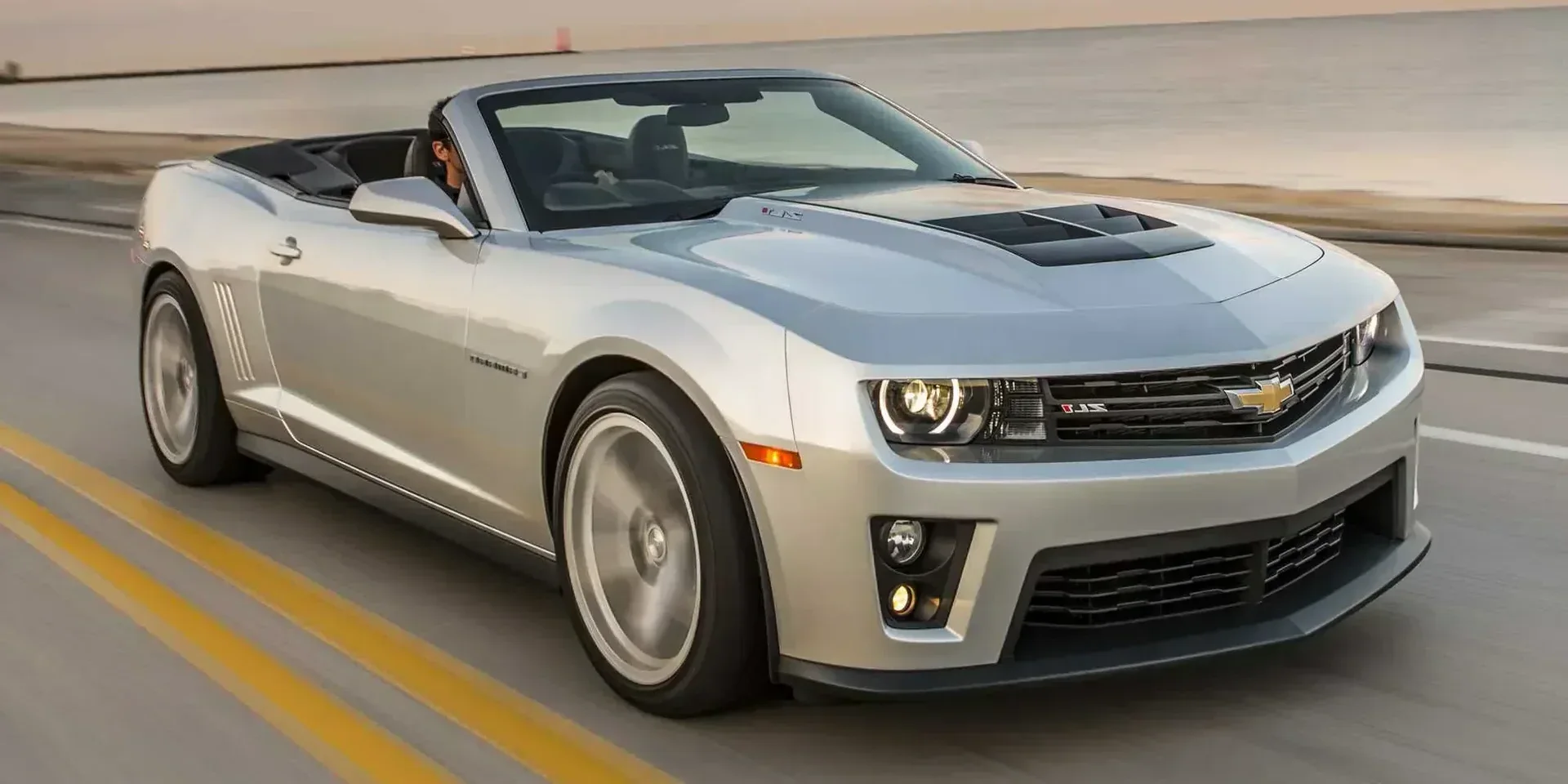 2014 Chevrolet Camaro ZL1 photo 1