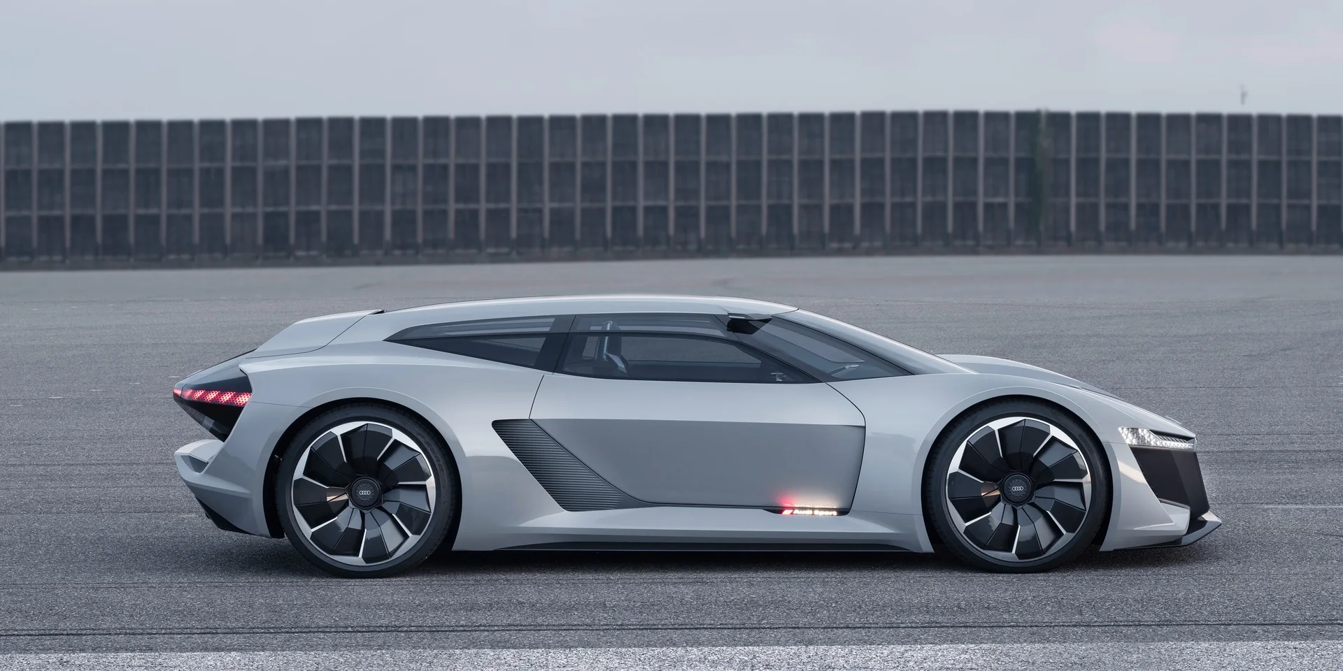 2019 Audi PB18 e-tron photo 1