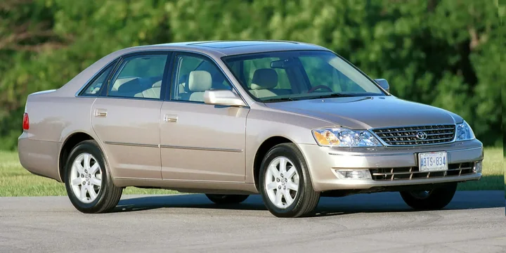 2000 Toyota 2000-toyota-avalon-generation-mcx20 main image