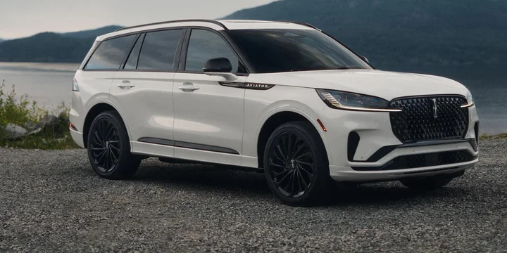 2025 Lincoln Aviator exterior main image