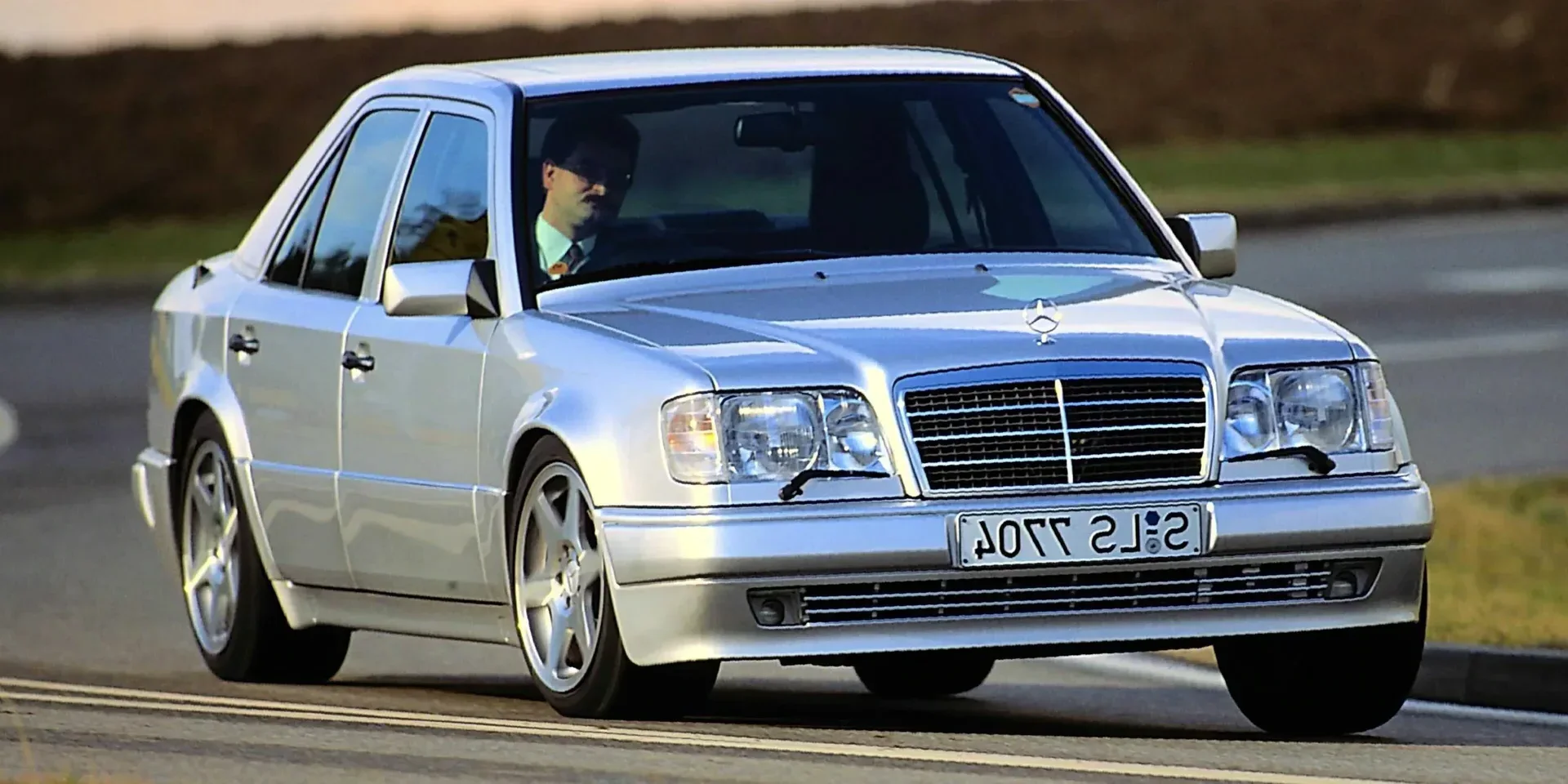 1993 Mercedes-Benz E-Class photo 1