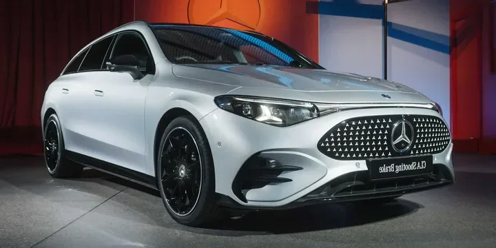 2026 Mercedes-Benz 2026-mercedes-benz-cla-250-shooting-brake-single-speed main image