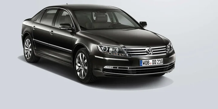 2015 Volkswagen Phaeton exterior main image
