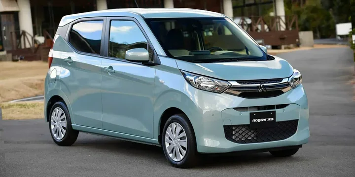 2019 Mitsubishi 2019-mitsubishi-ek-generation-b30w main image