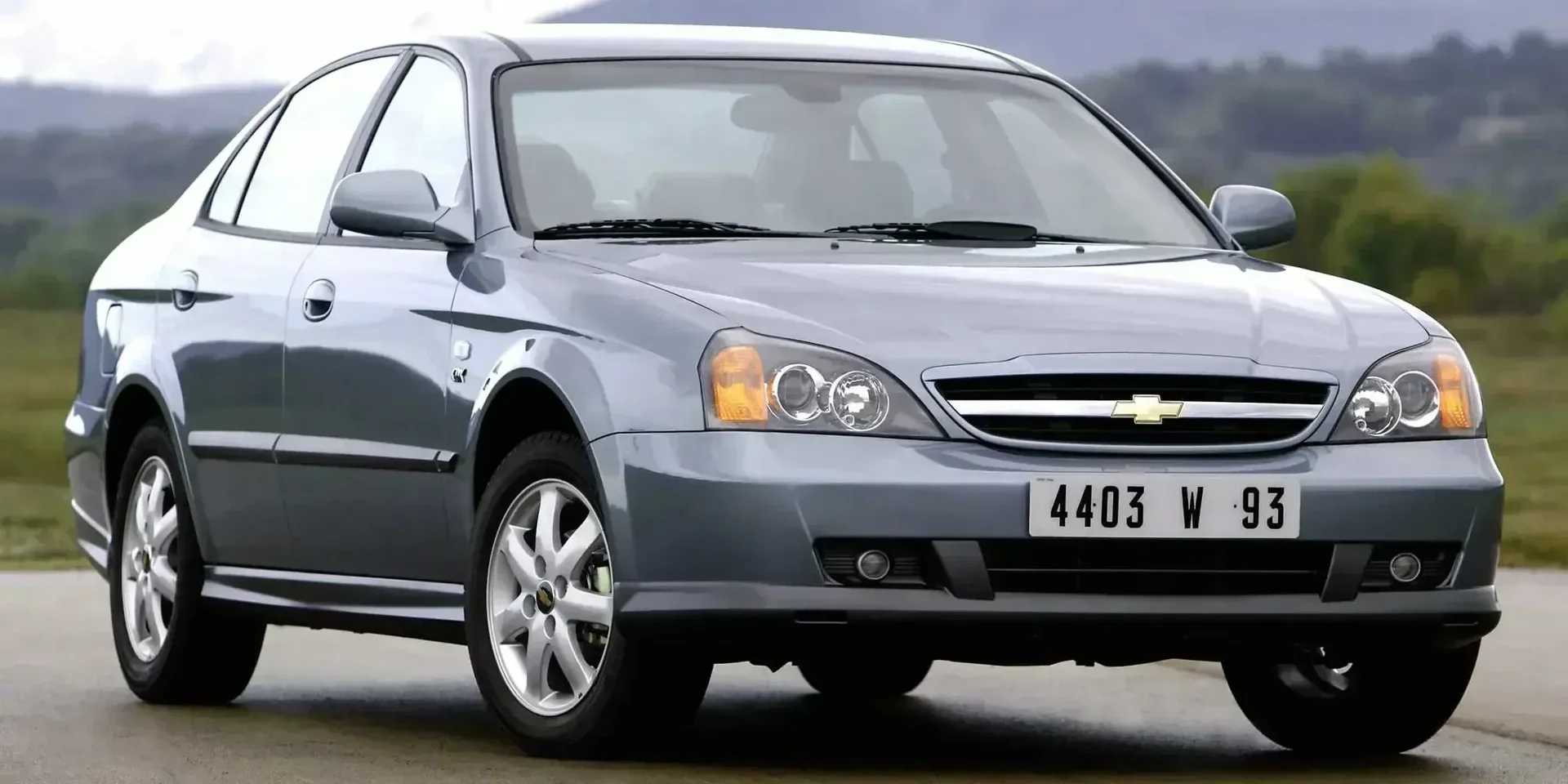 2005 Chevrolet Evanda photo 1