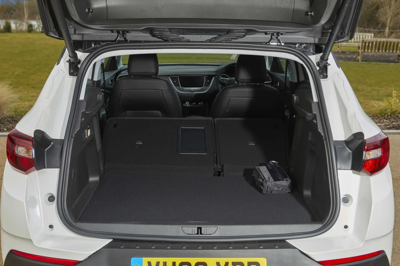 Interior 2