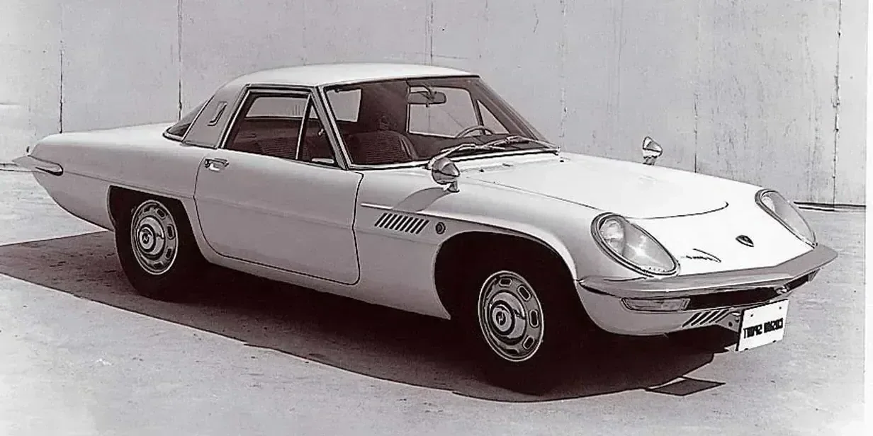 1967 Mazda Cosmo photo 1