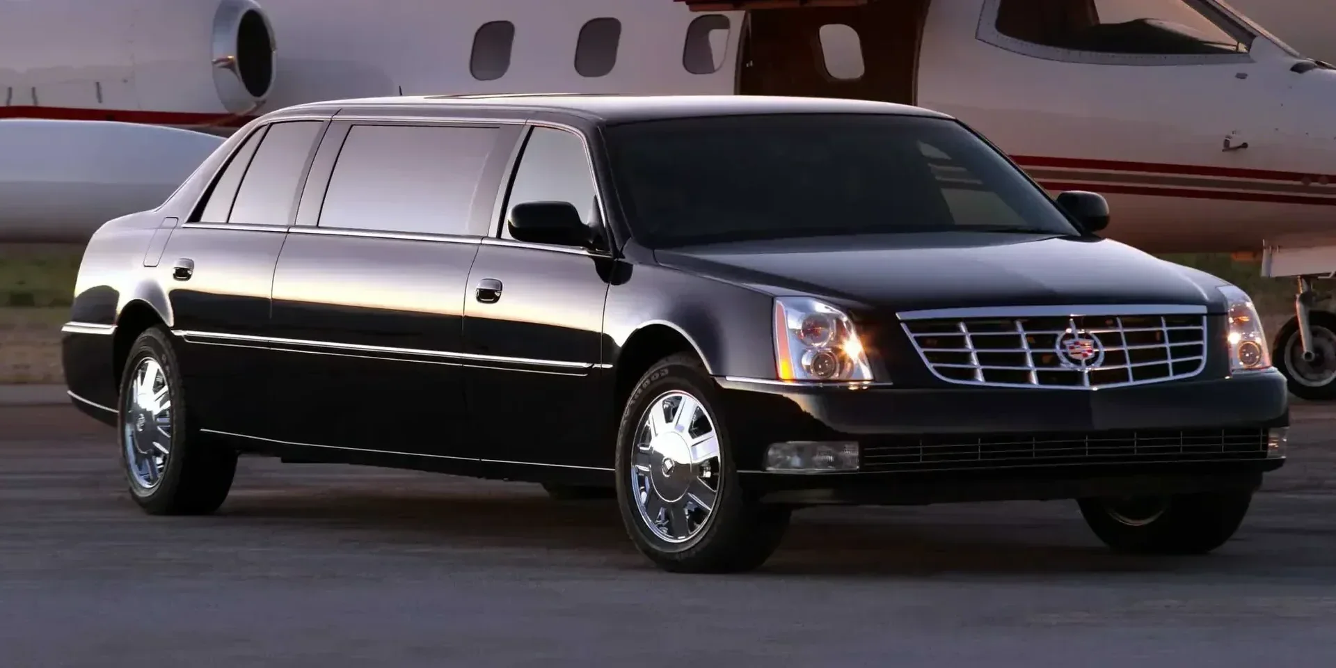 2010 Cadillac DTS Stretch Limo photo 1