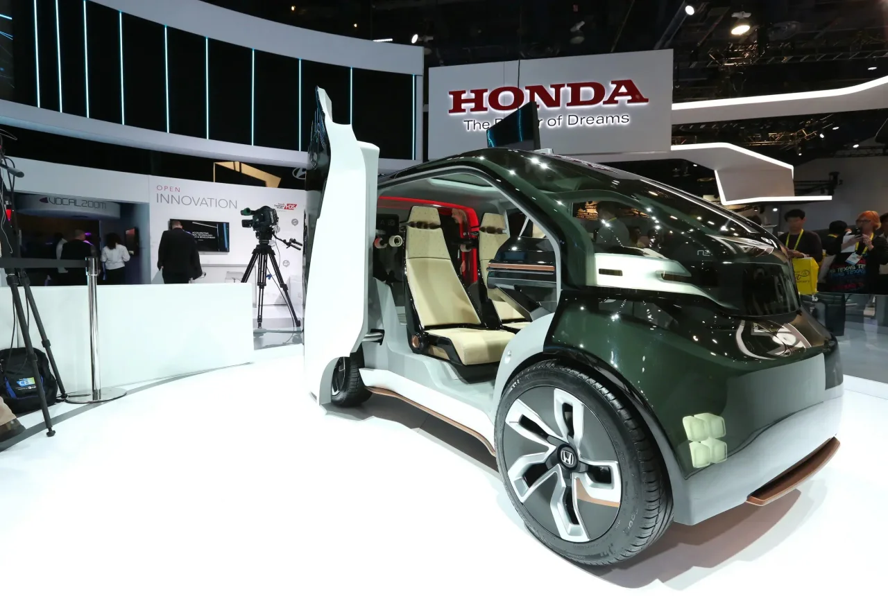 Exterior 3